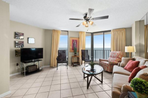 Summit 7E - Bright charming unit with access to an outdoor pool and BBQ grill, Myrtle Beach
